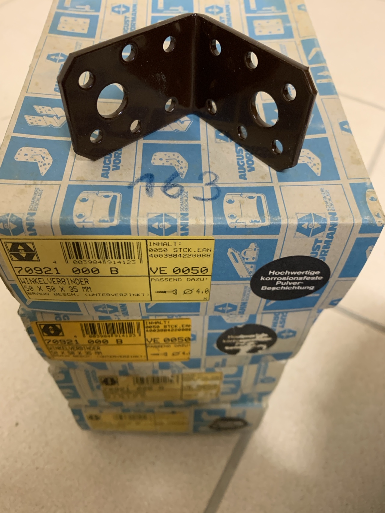 WINKELVERBINDER Stahl braun, 50X50X35MM, CE