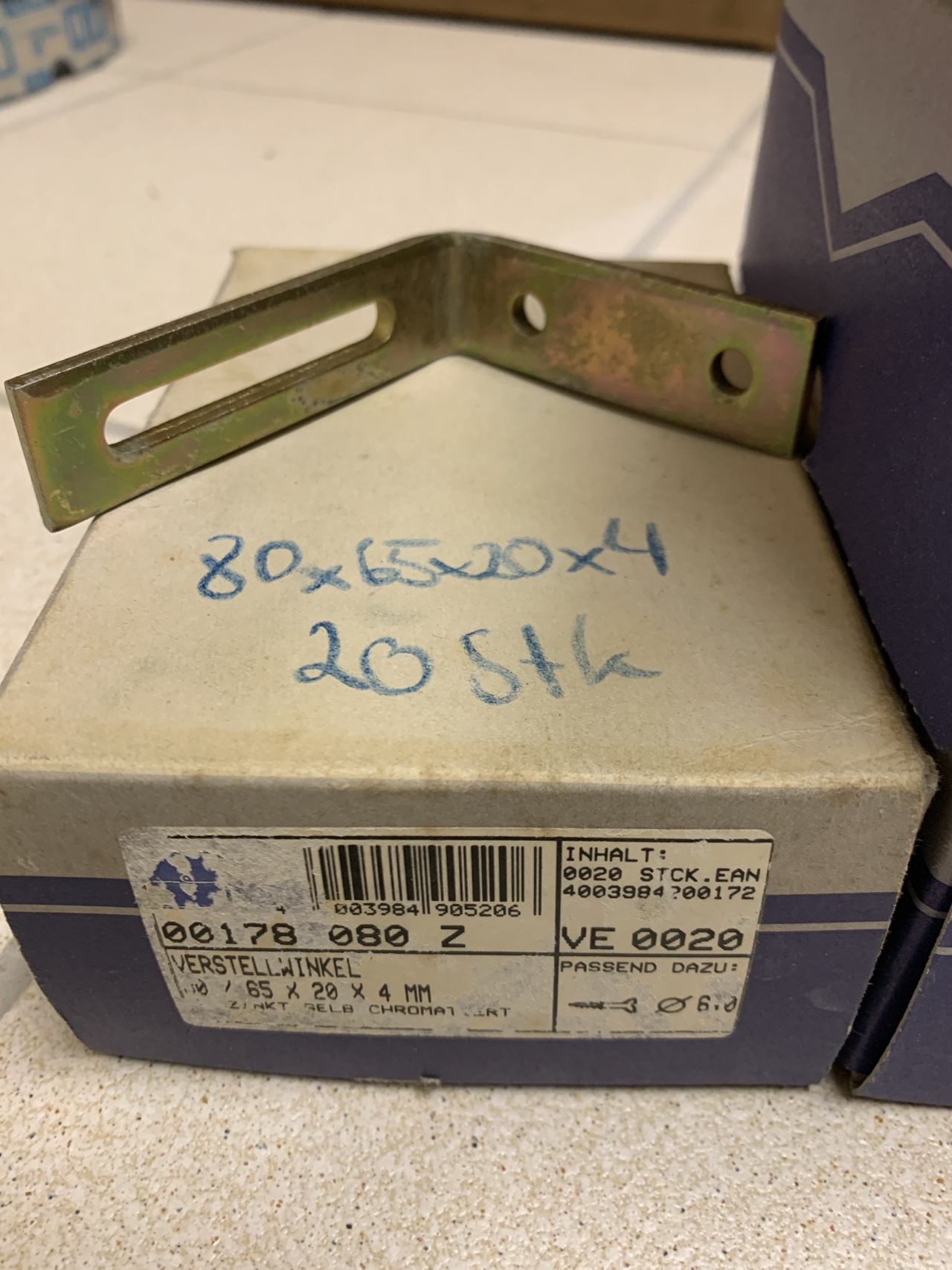 VERSTELLWINKEL 80X65X20MM