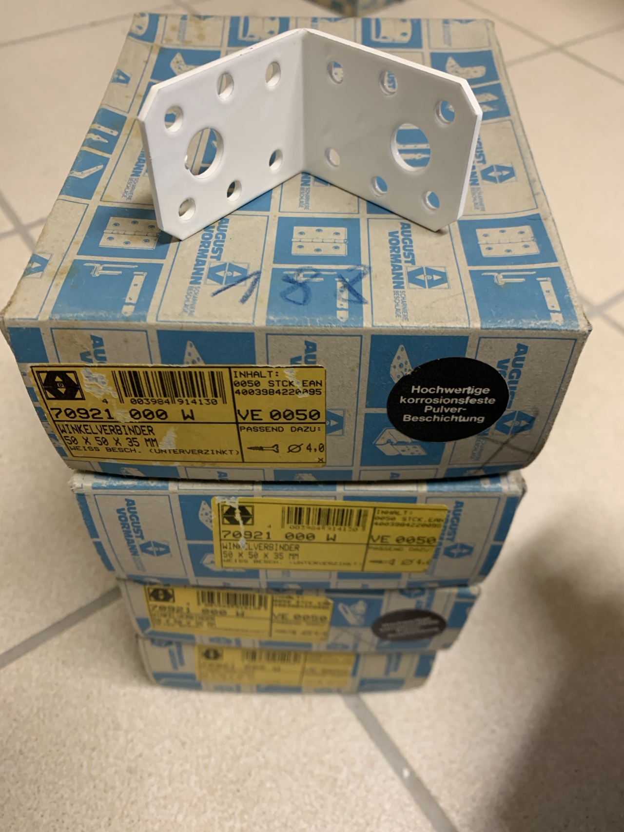 WINKELVERBINDER Stahl weiß, 50X50X35MM, CE
